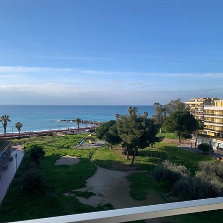 Mare 5 Apartamento Ventimiglia Exterior foto
